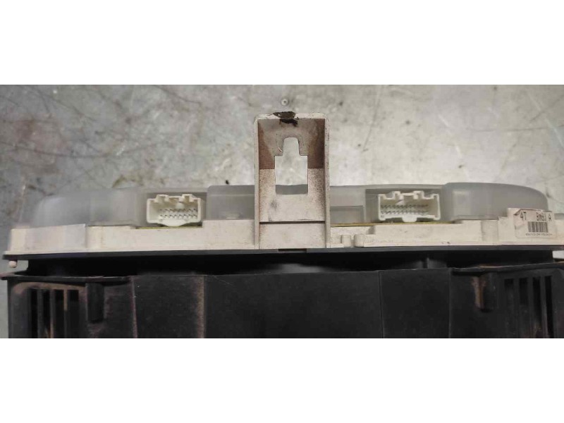 Recambio de cuadro instrumentos para mazda 3 berlina (bk) 1.6 crdt active referencia OEM IAM BN9JA  