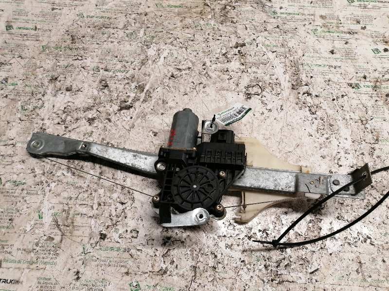 Recambio de elevalunas trasero derecho para ford mondeo berlina (ge) ambiente referencia OEM IAM 0130821772 8 PINS 