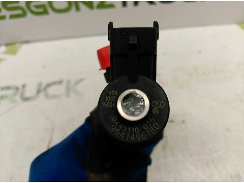 Recambio de inyector para peugeot 206 berlina e-music referencia OEM IAM 9641496180 0445110075 