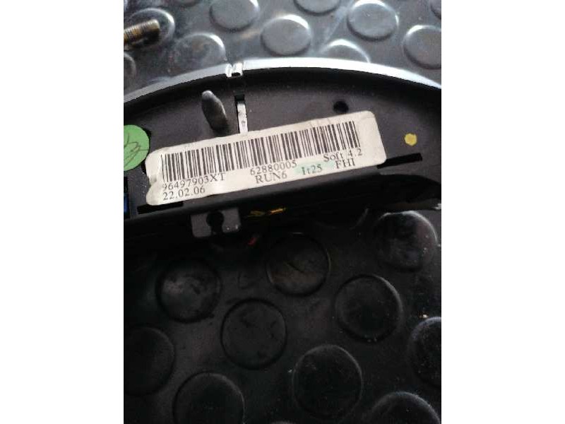 Recambio de mando volante para citroën c4 coupe vtr referencia OEM IAM   