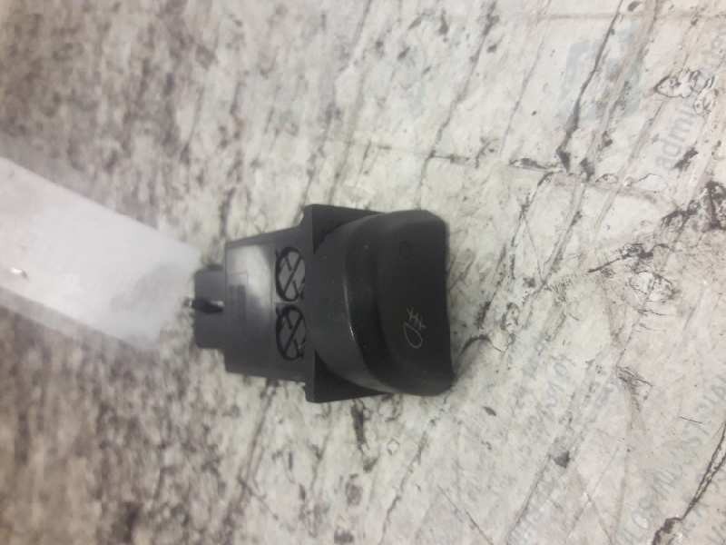 Recambio de boton antiniebla para hyundai coupe (j2) 2.0 fx coupe referencia OEM IAM 9374027100 6 PINS 