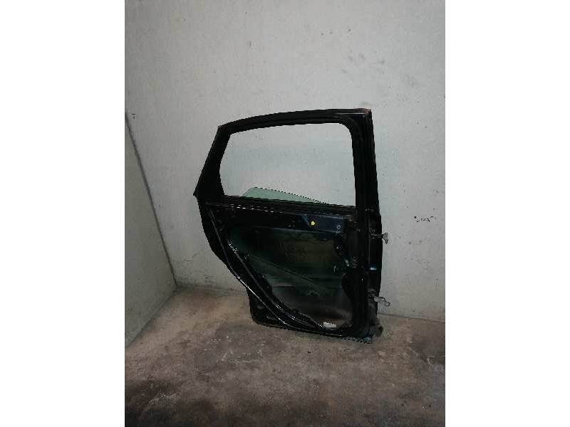 Recambio de puerta trasera izquierda para ford focus berlina (cap) ambiente (d) referencia OEM IAM   