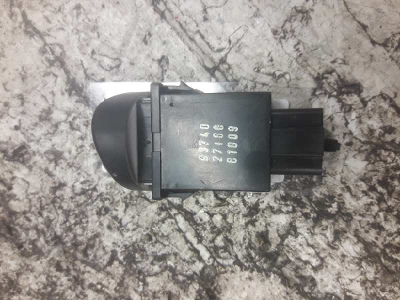 Recambio de boton antiniebla para hyundai coupe (j2) 2.0 fx coupe referencia OEM IAM 937402710081009 6 PINS 