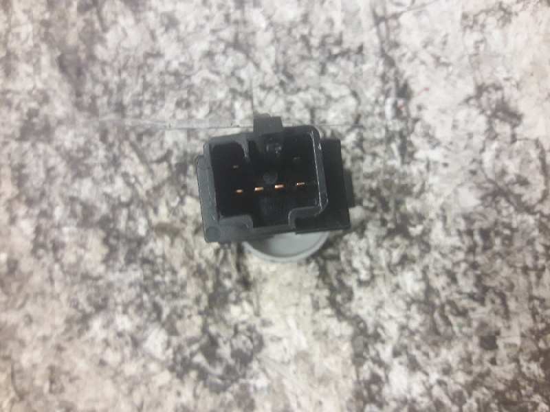 Recambio de boton antiniebla para hyundai coupe (j2) 2.0 fx coupe referencia OEM IAM 937402710081009 6 PINS 