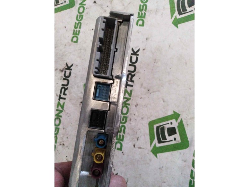 Recambio de modulo electronico para renault serie t fg 4x2 cabina high-sleeper referencia OEM IAM 7422105183  