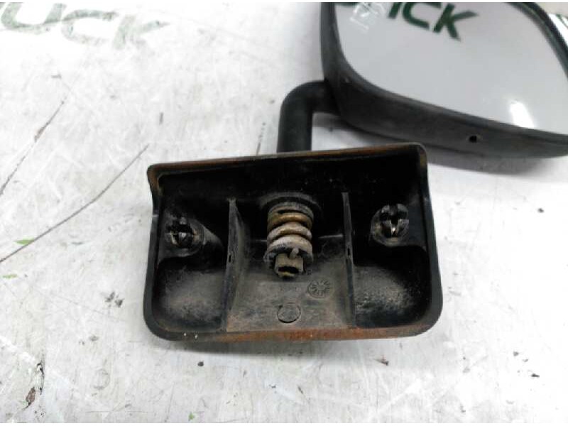 Recambio de faro derecho para seat terra familiar referencia OEM IAM   