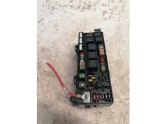 Recambio de caja reles / fusibles para chrysler 300 c 3.0 crd referencia OEM IAM 04759996AB  
