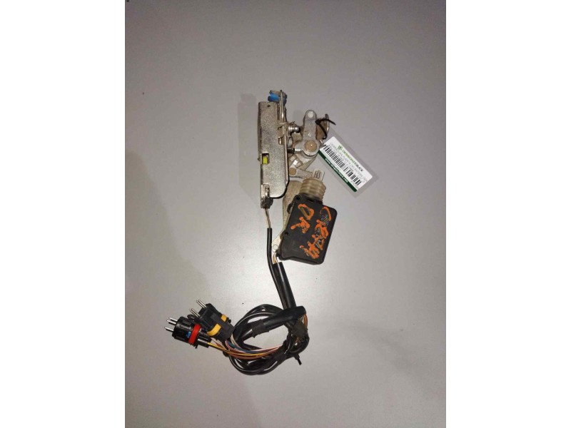 Recambio de cerradura puerta delantera derecha para man tgx 18.xxx 12.4 diesel referencia OEM IAM 81626806146  