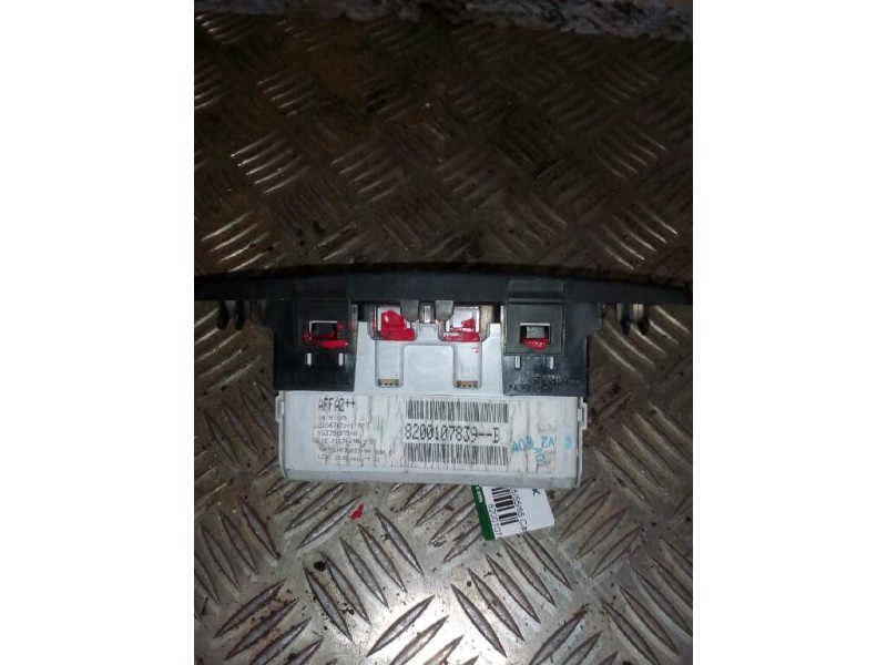 Recambio de cuadro instrumentos para renault mascott fg 160. 35/55/65 cabina individual referencia OEM IAM 8200107839B  