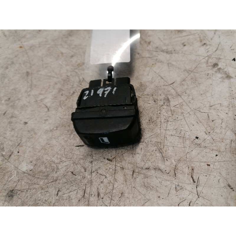 Recambio de mando elevalunas trasero izquierdo para citroën xsara picasso 2.0 hdi satisfaction ii referencia OEM IAM   5 PINS