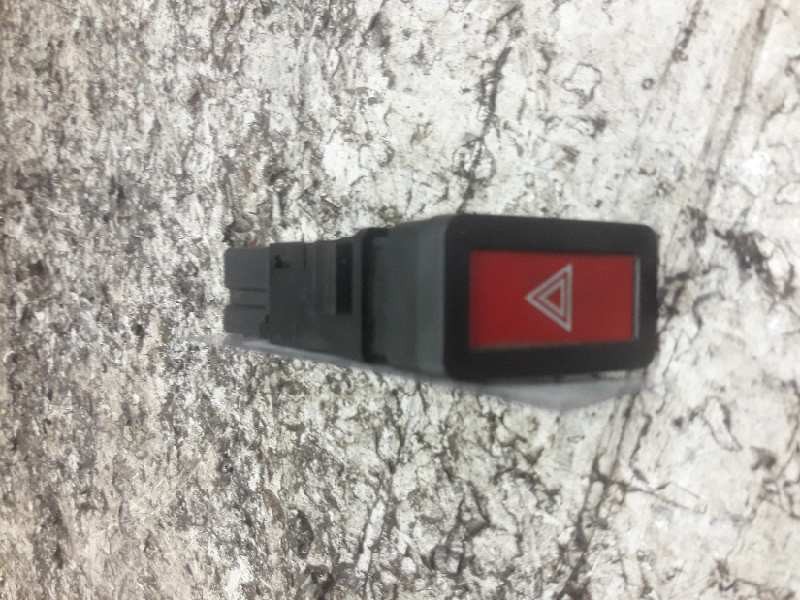 Recambio de warning para nissan almera (n16/e) acenta referencia OEM IAM 06016 8 PINS 
