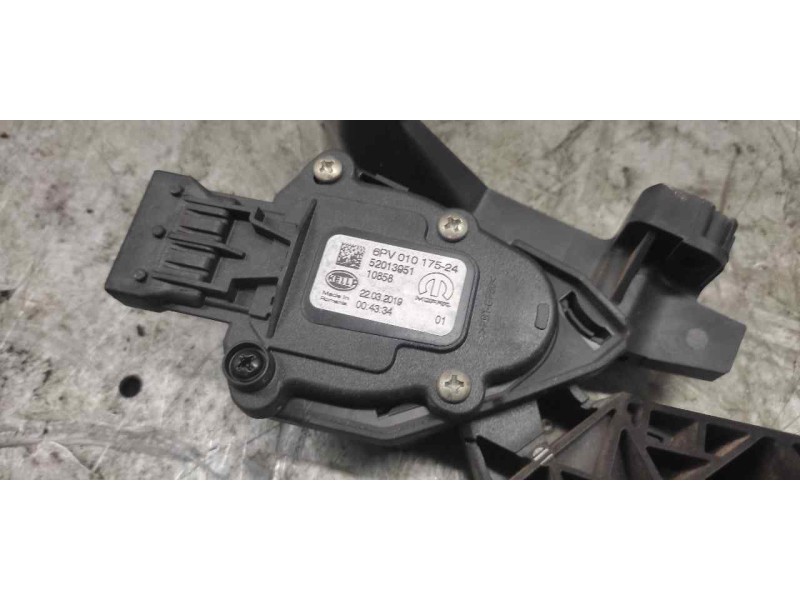 Recambio de potenciometro pedal para fiat doblo ii (152) easy referencia OEM IAM 52013951 6PV01017524 6 PINS
