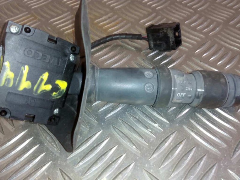 Recambio de mando limpia para iveco daily caja cerrada (1999 =>) 35 - c 13 caja cerrada referencia OEM IAM   