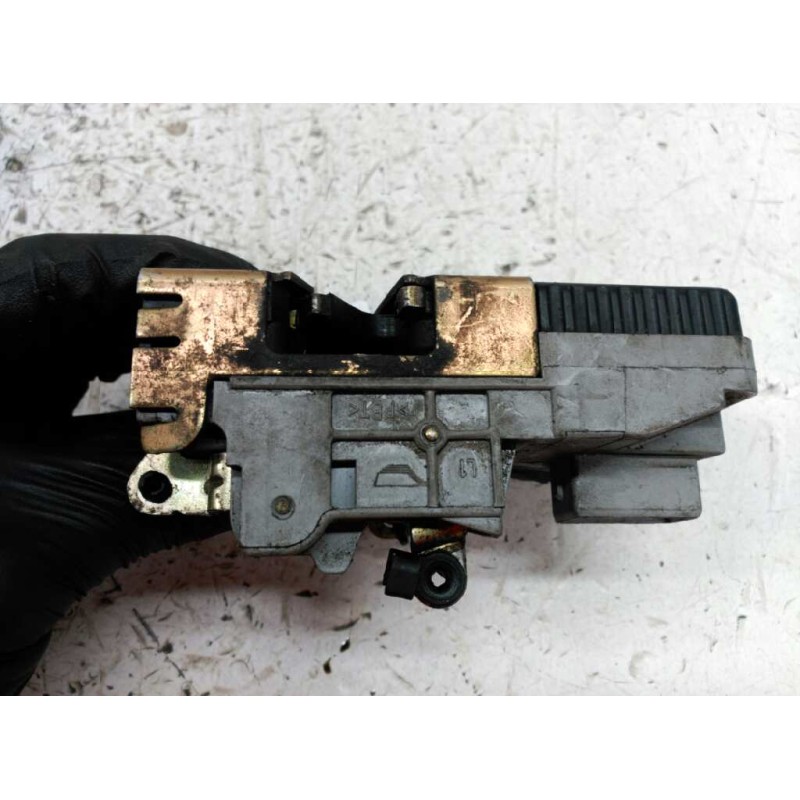 Recambio de cerradura puerta delantera izquierda para peugeot 306 berlina 3/5 puertas (s1) open d referencia OEM IAM   