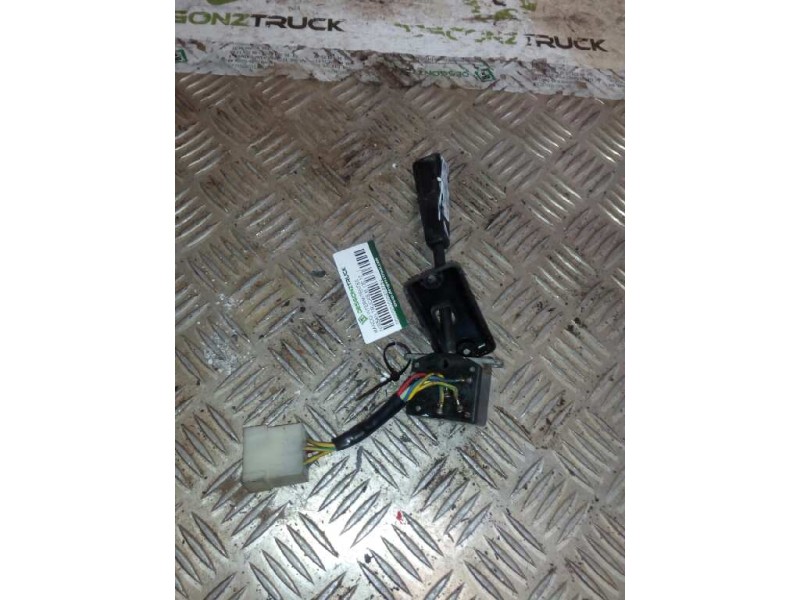 Recambio de mando intermitentes para nissan trucks m 130.17 referencia OEM IAM   