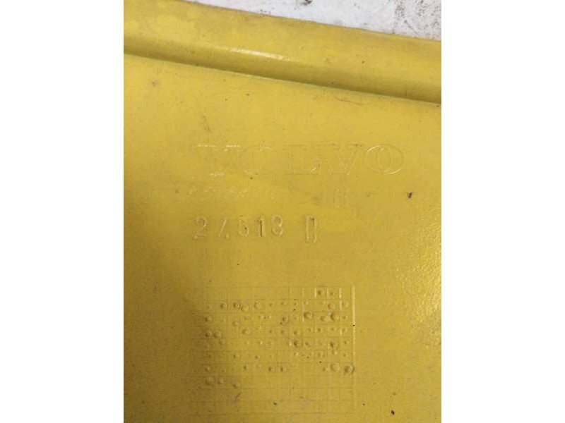 Recambio de molduras delanteras para volvo fh xxx 12.8 diesel referencia OEM IAM 20452886 CUBRE FARO IZQUIERDO 