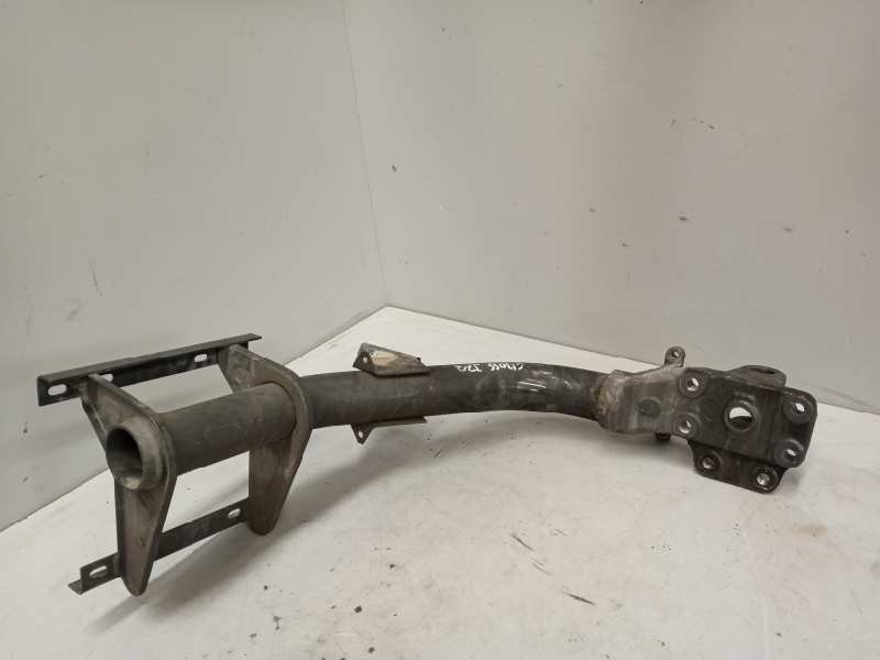 Recambio de soporte para renault midlum referencia OEM IAM 5010496740  SOPORTE PELDAÑO IZQUIERDO