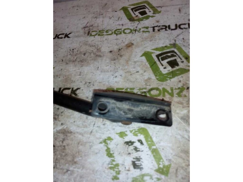 Recambio de brazo retrovisor derecho para nissan trucks m 130.17 referencia OEM IAM   