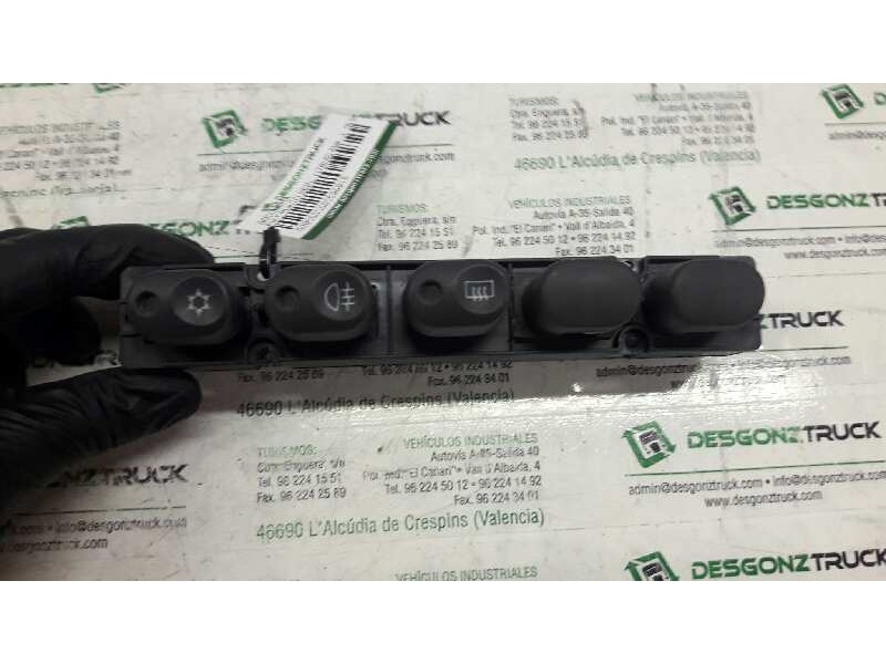 Recambio de botonera para fiat punto berl. (176) 60 star referencia OEM IAM  ANTIVAHO - ANTINIEBLAS TRASERO - A/A 