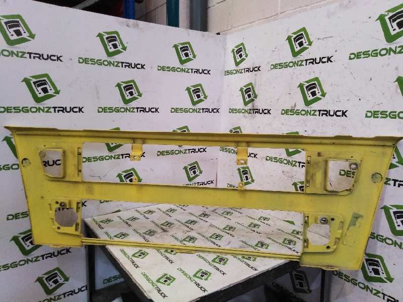 Recambio de molduras delanteras para volvo fh xxx 12.8 diesel referencia OEM IAM 20516774 MOLDURA CENTRAL 