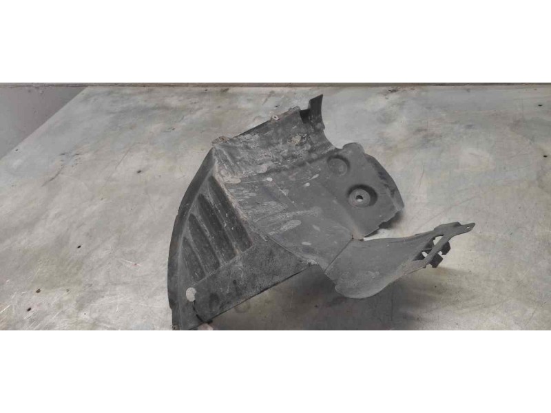 Recambio de paso rueda izquierdo para renault kangoo (f/kc0) alize referencia OEM IAM   DELANTERO