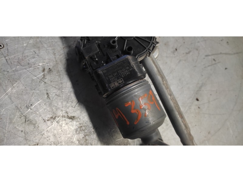 Recambio de motor limpia delantero para mazda 3 berlina (bk) 1.6 crdt active referencia OEM IAM 03924173  