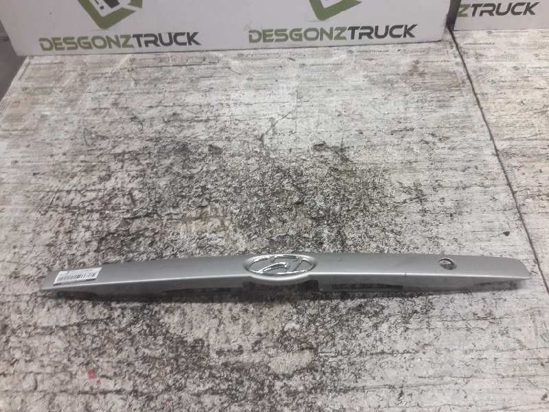 Recambio de asidero porton maletero para hyundai elantra (xd) 1.6 comfort (5-ptas.) referencia OEM IAM   