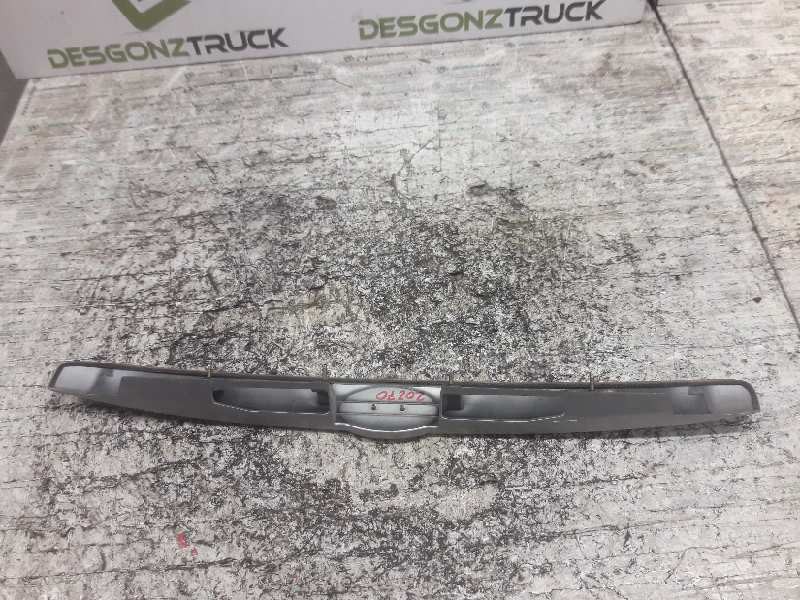 Recambio de asidero porton maletero para hyundai elantra (xd) 1.6 comfort (5-ptas.) referencia OEM IAM   