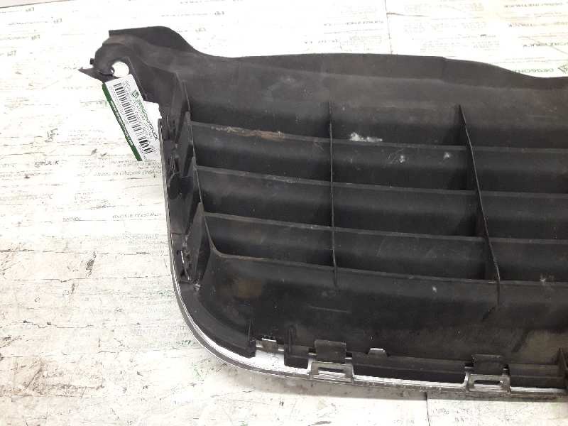 Recambio de rejilla delantera central para volkswagen passat berlina (3b3) 1.9 tdi referencia OEM IAM 3B0853651  