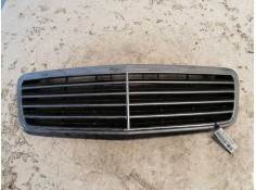Recambio de rejilla delantera central para mercedes-benz clase clk (w208) coupe referencia OEM IAM   