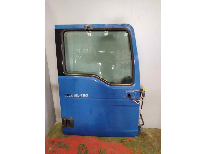 Recambio de puerta delantera derecha para man tgx 18.xxx 12.4 diesel referencia OEM IAM   