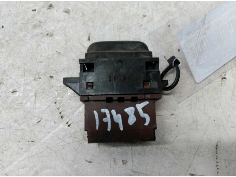 Recambio de mando elevalunas trasero izquierdo para renault laguna (b56) 2.0 d rn (b56f/g) referencia OEM IAM   