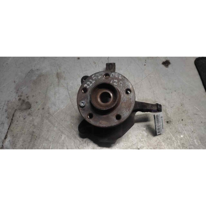 Recambio de mangueta delantera izquierda para nissan primastar (x83) combi 6 asientos batalla 2,78t referencia OEM IAM   