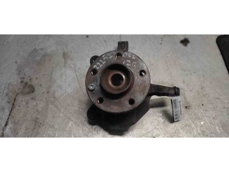 Recambio de mangueta delantera izquierda para nissan primastar (x83) combi 6 asientos batalla 2,78t referencia OEM IAM   