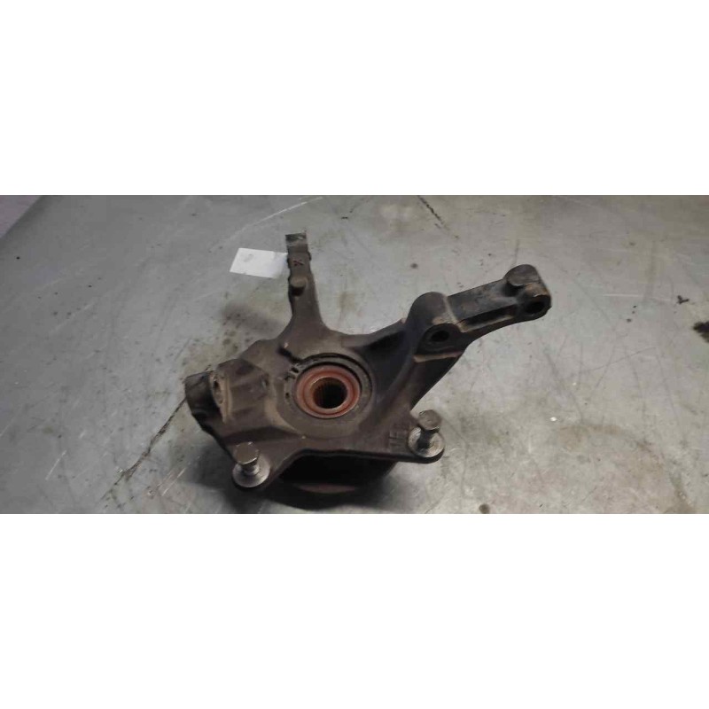 Recambio de mangueta delantera izquierda para nissan primastar (x83) combi 6 asientos batalla 2,78t referencia OEM IAM   