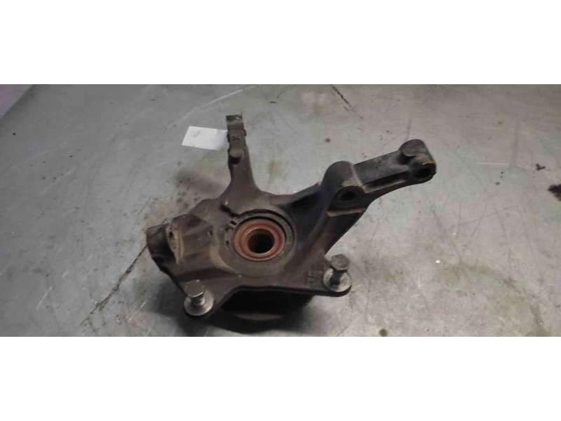 Recambio de mangueta delantera izquierda para nissan primastar (x83) combi 6 asientos batalla 2,78t referencia OEM IAM   