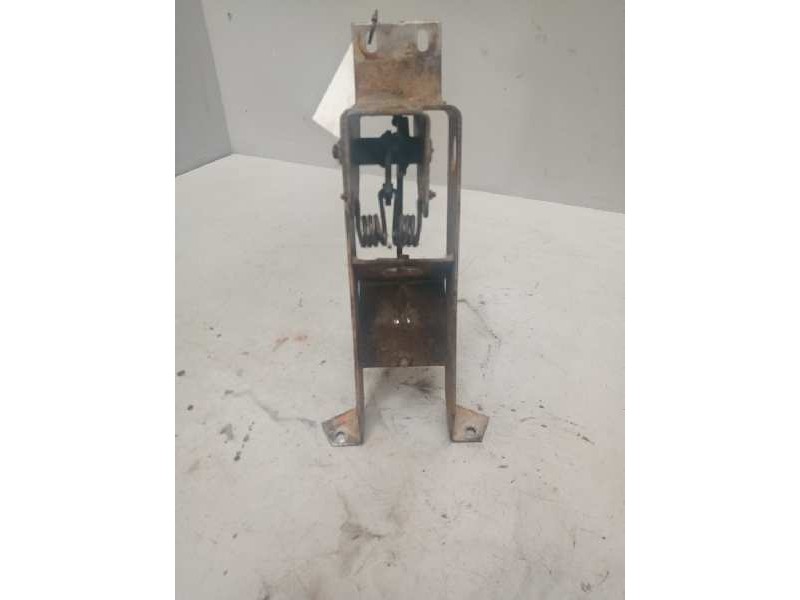 Recambio de pedal embrague para nissan trucks l35.09 l-35.095 referencia OEM IAM   