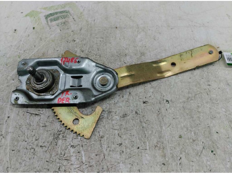 Recambio de elevalunas trasero derecho para ford fiesta berlina ghia referencia OEM IAM  MANUAL 