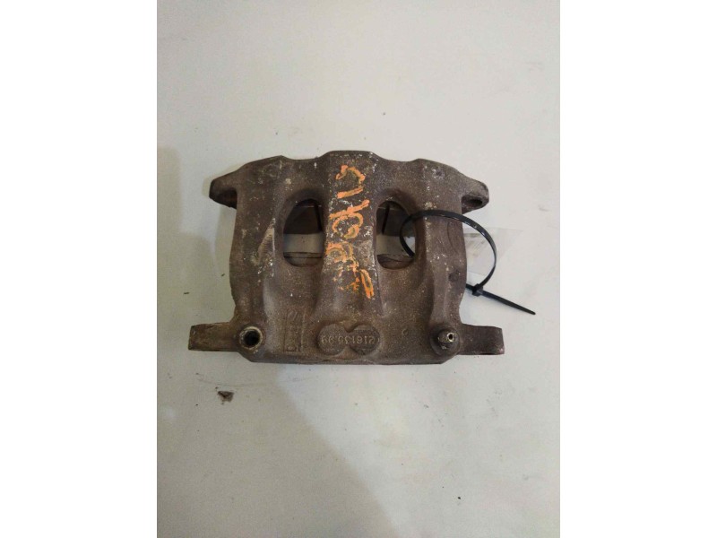 Recambio de pinza freno delantera derecha para nissan trucks atleon 110 referencia OEM IAM 21613599  