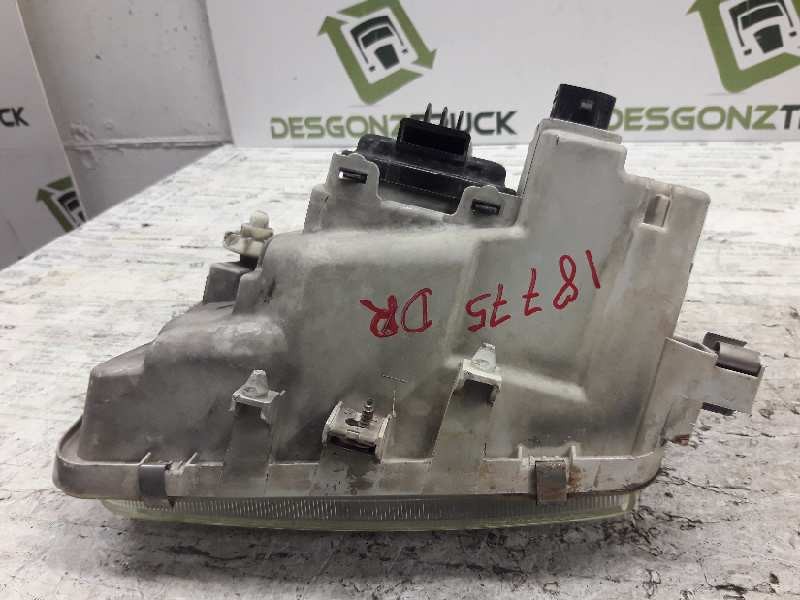 Recambio de faro derecho para volkswagen polo berlina (6n1) básico referencia OEM IAM 96249600  