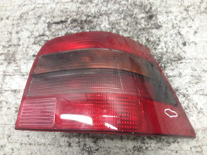 Recambio de piloto trasero derecho para volkswagen golf iv berlina (1j1) conceptline referencia OEM IAM   