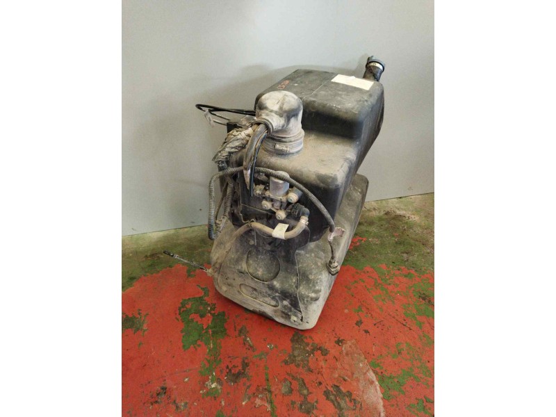 Recambio de deposito adblue para man tgx 18.xxx 12.4 diesel referencia OEM IAM 81154025032  