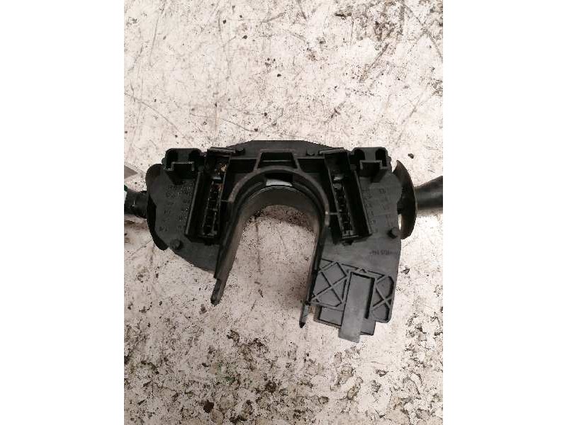 Recambio de mando multifuncion para ford fiesta berl./courier courier furg. referencia OEM IAM   11/11 PINS