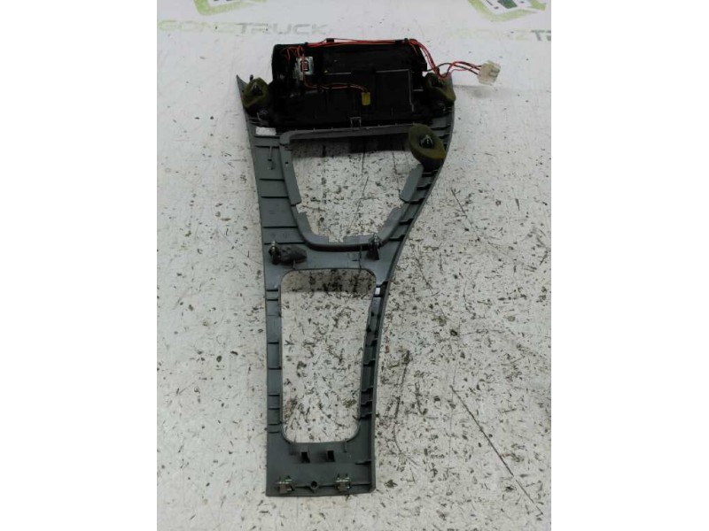 Recambio de guarnecidos palanca cambio para bmw serie 3 berlina (e90) 320d referencia OEM IAM 51167078571  