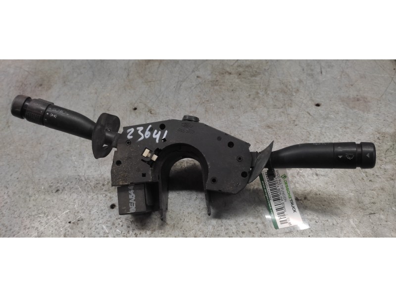 Recambio de mando multifuncion para ford fiesta berlina básico referencia OEM IAM   
