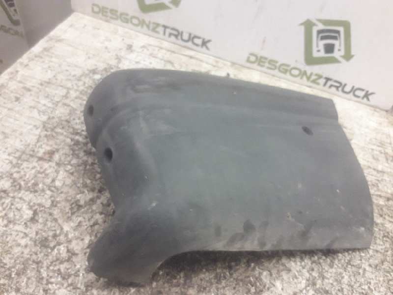 Recambio de puntera paragolpes trasera derecha para renault master combi desde ´98 2.5 diesel referencia OEM IAM 7700352124  