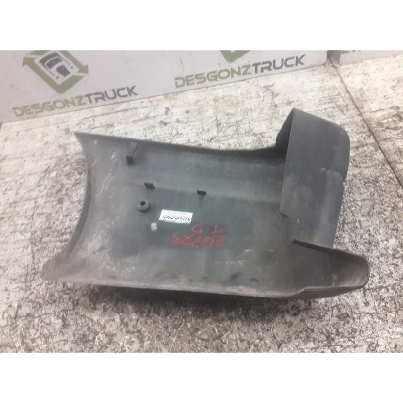 Recambio de puntera paragolpes trasera derecha para renault master combi desde ´98 2.5 diesel referencia OEM IAM 7700352124  