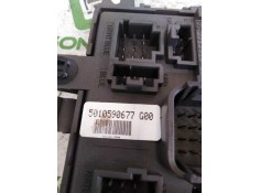 Recambio de caja reles / fusibles para renault magnum ab 2005 cabina adel.tractor semirr. gv  4x2 4xx.18 gran espacio referencia 2