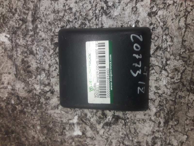 Recambio de moldura para renault master combi desde ´98 2.5 diesel referencia OEM IAM   