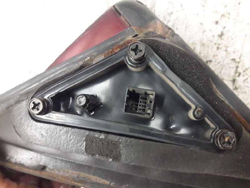 Recambio de retrovisor derecho para kia sephia ll básico referencia OEM IAM   